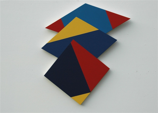 shaped canvas, 30x45cm , synth.lak-spaanpl