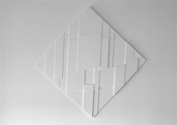 relief , 1979, hout-synth.lak, 85x85cm.