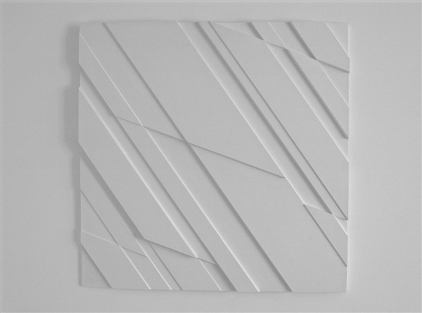 relief , 1980, hout-synth.lak, 50x50 cm.